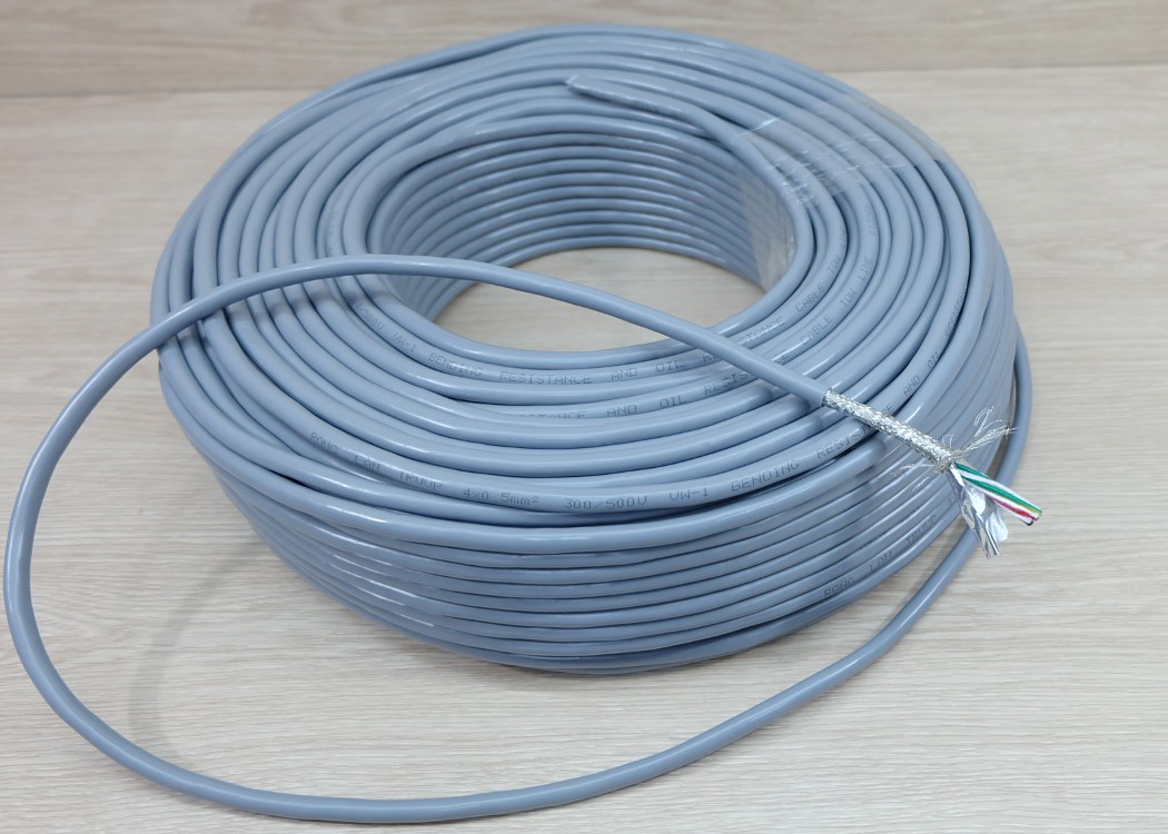 4 core x 0.5 mm² Shielded Wire TRVVP Bending Resistant High Flexible Cable (1m)