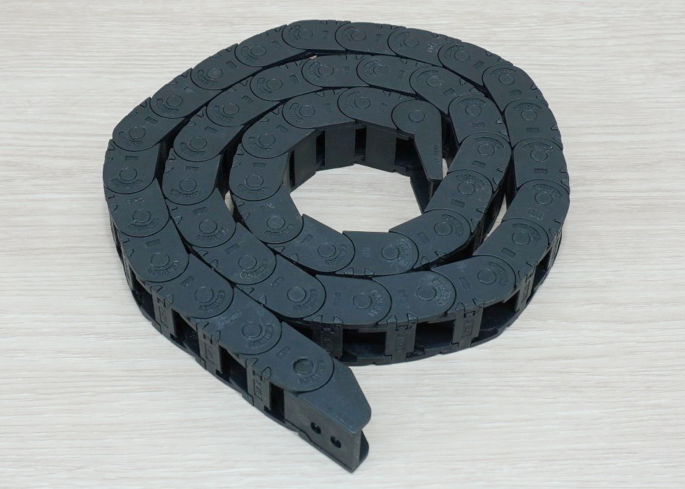 15 x 15 mm Cable Drag Chain R38mm ยาว 1M และ End Connectors (Bridge open outside)