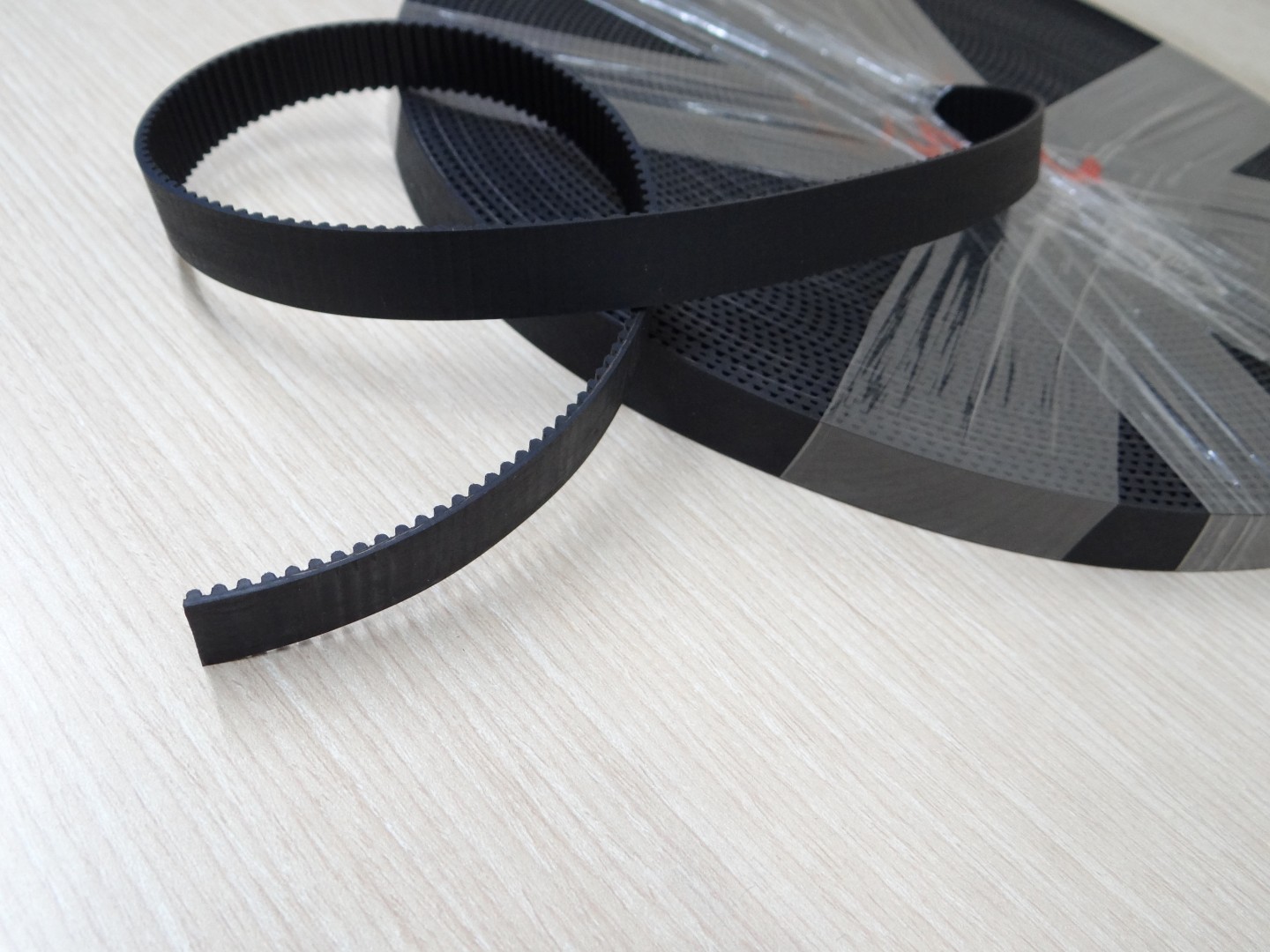 HTD-3M Width 15mm Rubber Open Timing Belt (สานแถบเส้นไฟเบอร์กลาส ราคา/1เมตร)