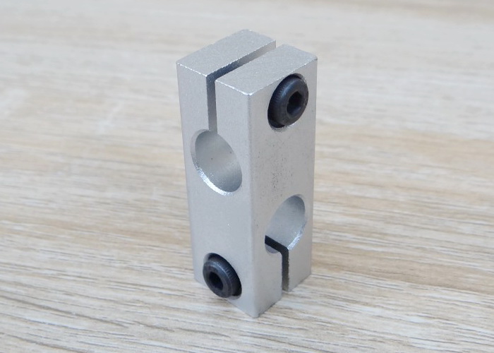 10mm x 10mm Holes Cross Shaft Support Aluminum Alloy