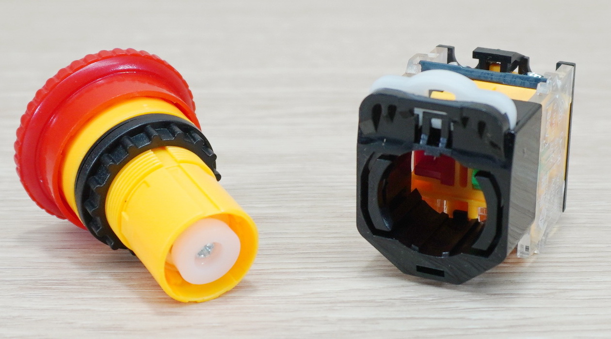 LA38-11ZS (มาร์คลูกศรขาว) Emergency Stop Push Button Switch (1NO/1NC) AC440V(Max) 10A