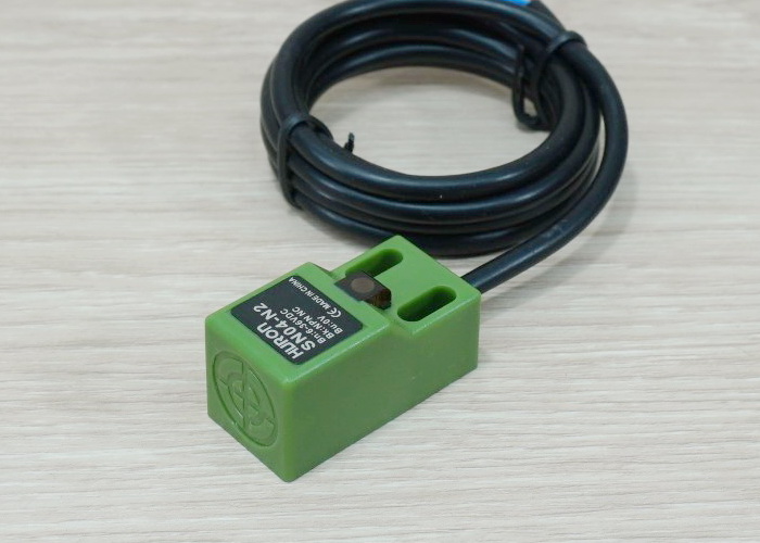 SN04-N2 (NPN, NC ระยะ 4mm) 6-36V DC Inductive Proximity Switch