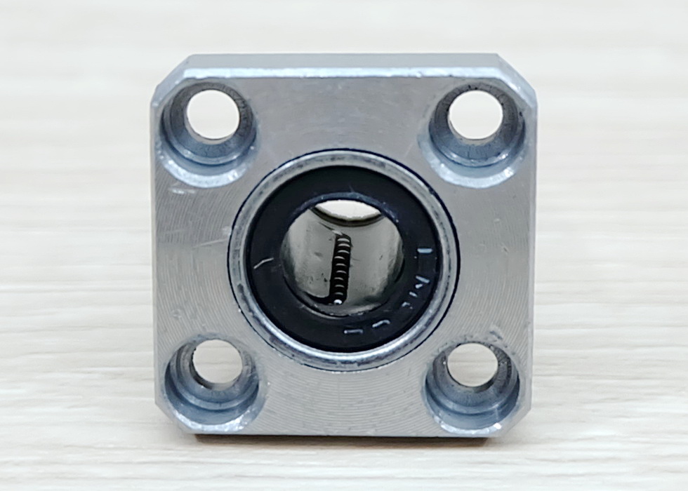 LMK8UU 8x15x24mm Square Flange Linear Ball Bearing 8mm