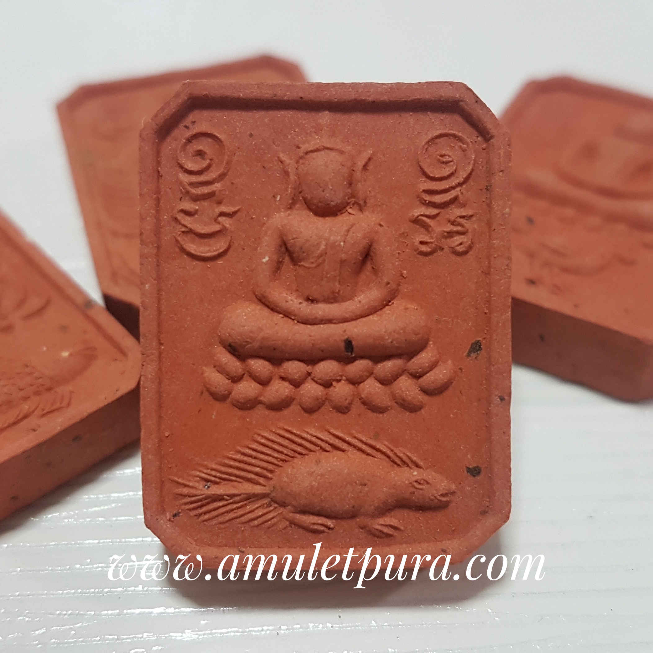 พระพิมพ์ทรงประทับสัตว์ มหามงคลเกราะเพชร หลวงพ่อเณร วัดทุ่งเศรษฐี กรุงเทพมหานคร