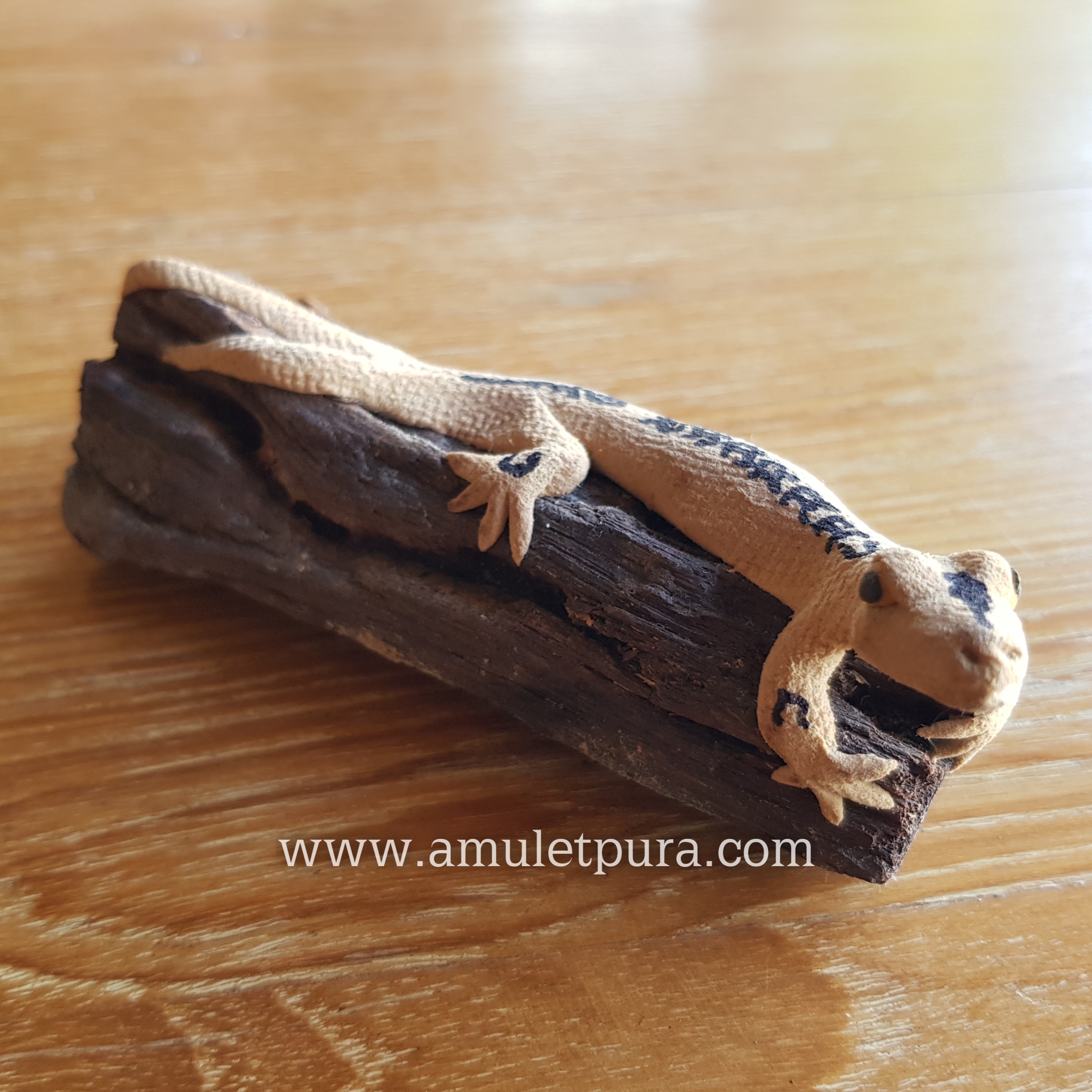 จิ้งจกพรหม 2 หางเกาะกิ่งไม้ ปี54 (ขนาดบูชา) อ.หนู กันภัย (แบบที่1)