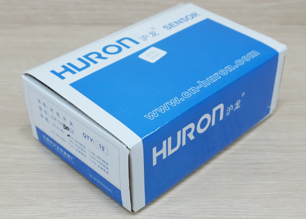 E3F-DS30C4 Infrared Photoelectric Sensor 10-30cm Detection Range Adjust (NPN, NO)