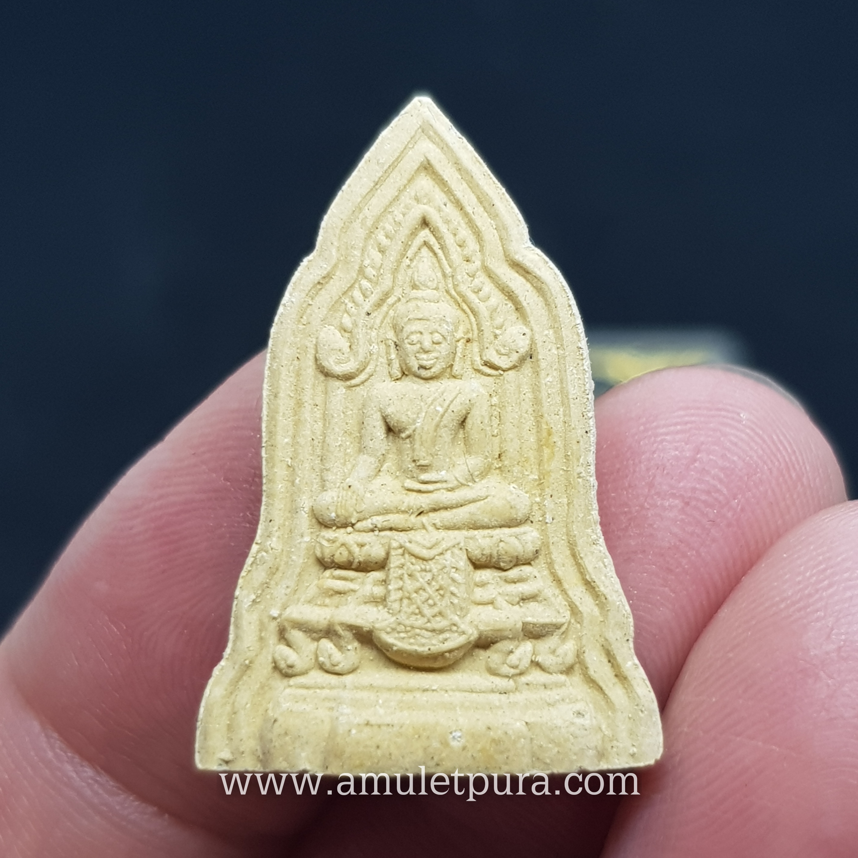 พระโคนสมอ รุ่นวัดศรีนวล200ปี ปี45 วัดศรีนวล จ.ขอนแก่น(หลวงพ่อคูณ ปลุกเสก)