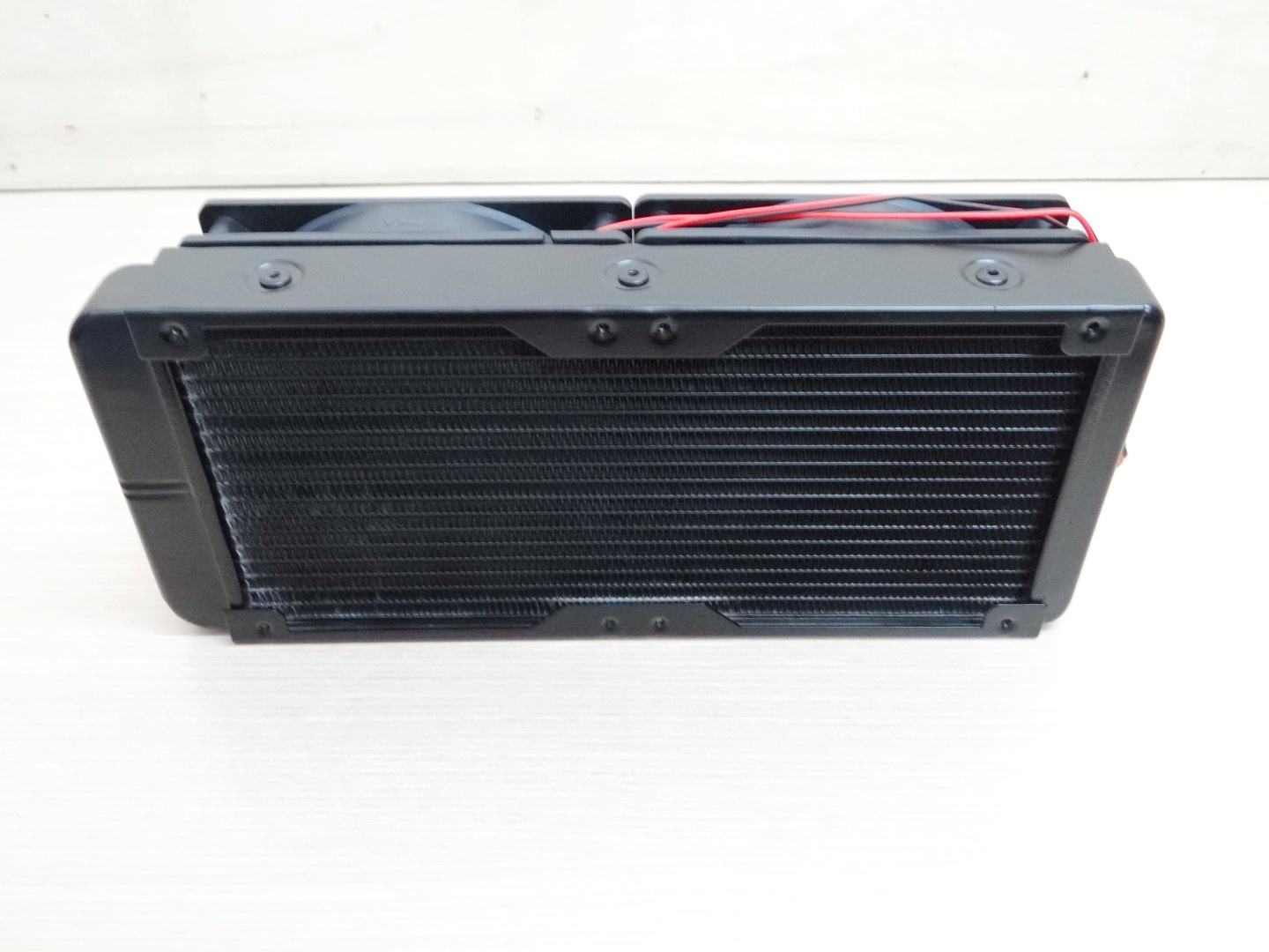 240mm Aluminum Radiator Water Cooling 18 Tube Heat Exchanger หัวเกลียว 1/8BSP (9.5mm) + 2 Fan 12V DC
