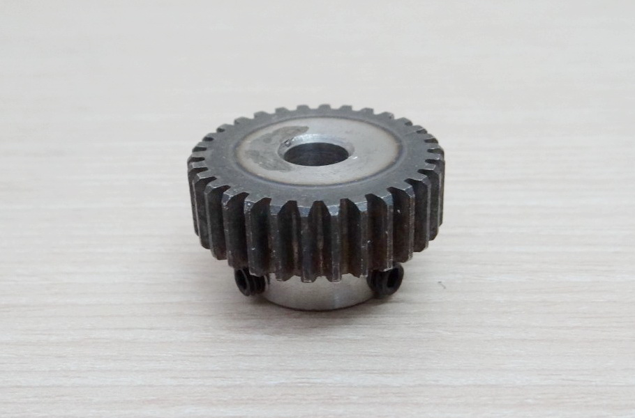 Spur Gear Pinion 1.0 Mod 30Teeth Bore 12.7mm (straight teeth - เฟืองตรง)