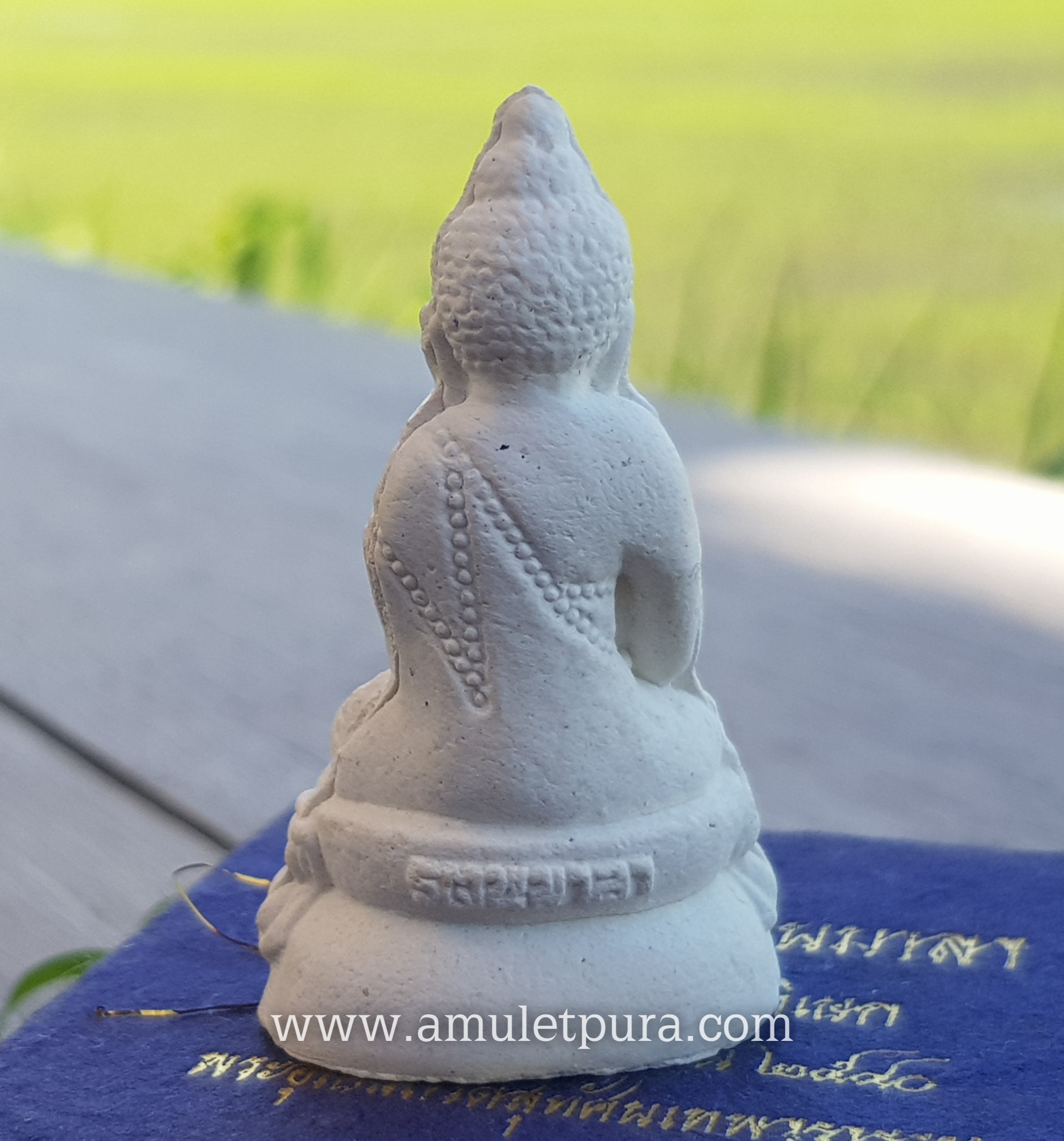 พระกริ่งรัตนมาลา(เนื้อผงพุทธคุณ)ปี 40 วัดสุทัศน์ฯ กรุงเทพมหานคร(ปั้มหมึกใต้ฐาน)