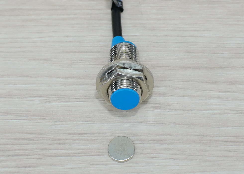 Hall Switch NJK-5002D (NPN, NC ระยะ10mm) Proximity Induction Magnetic Sensor DC6-36V Short Body