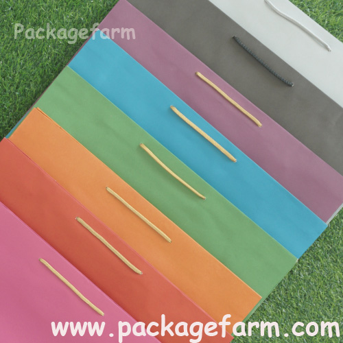 ถุงกระดาษสีเบอร์ 2 ทรงขวาง ขนาด 19" x 13" x 4"