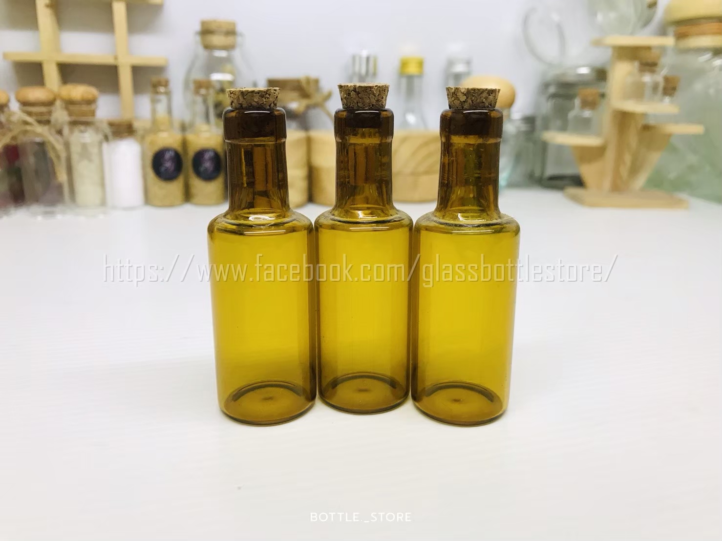ขวดแก้ว ไวน์ 15ml สีชา ฝาก๊อก