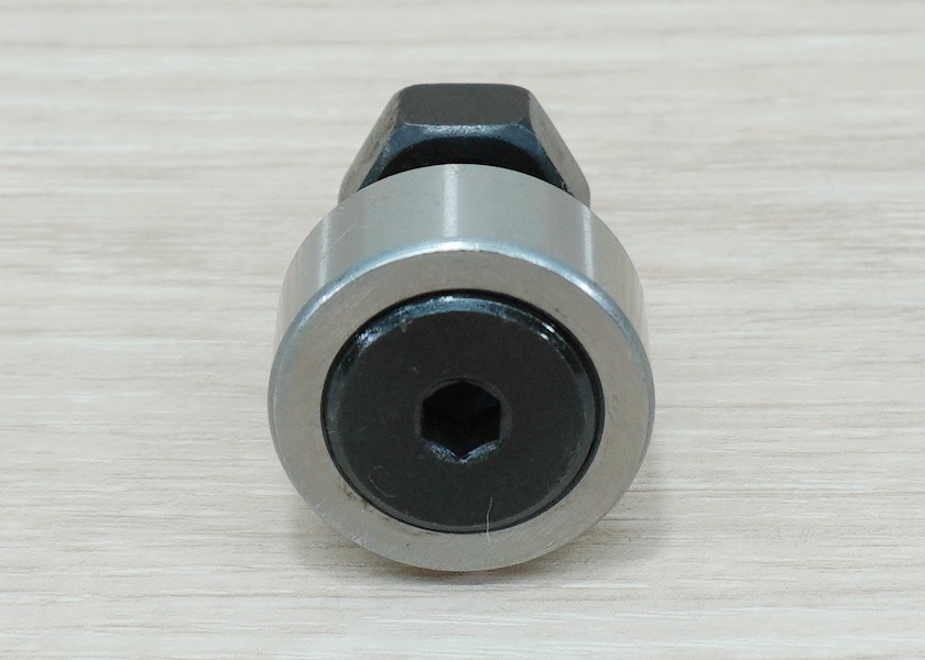 CF10-1/ KR26 Cam Follower Needle Roller Bearing M10x1.25mm