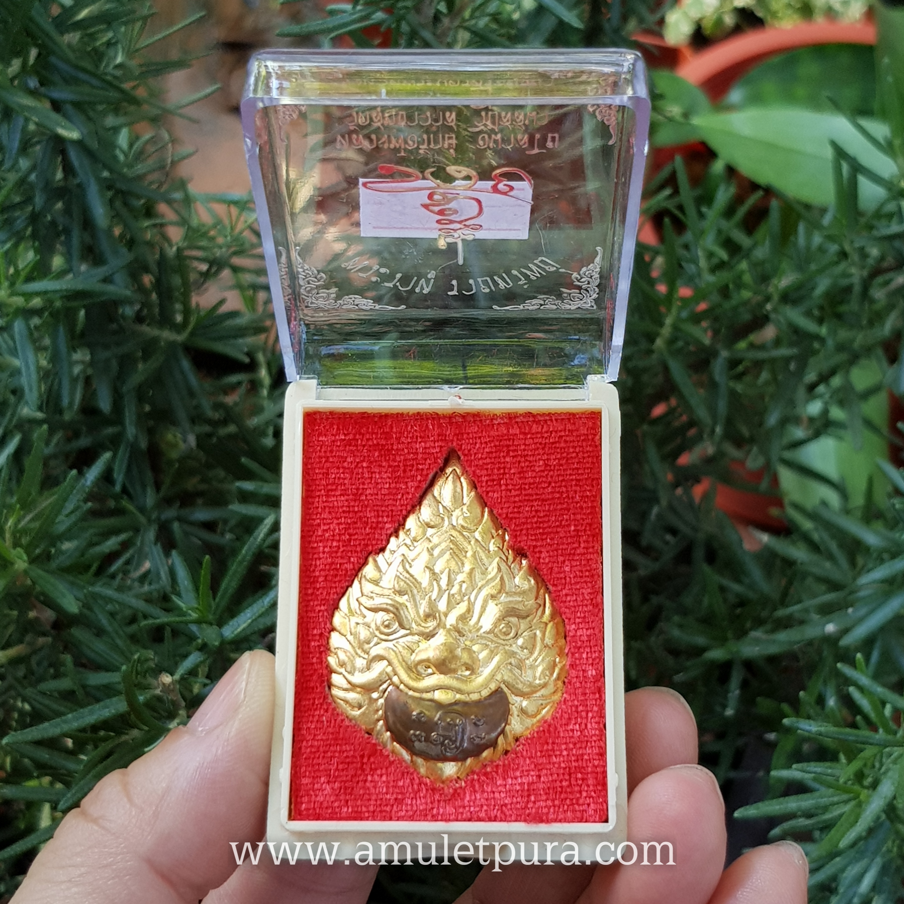 พระราหู รุ่นรวยทรัพย์ (เนื้อทองทิพย์ พระจันทร์หน้ากากนวะ) ปี60 หลวงพ่อรักษ์ วัดสุทธาวาสวิปัสนา จ.พระนครศรีอยุธยา (มีโค้ด หมายเลข9 หนึ่งใน 299 เหรียญ)