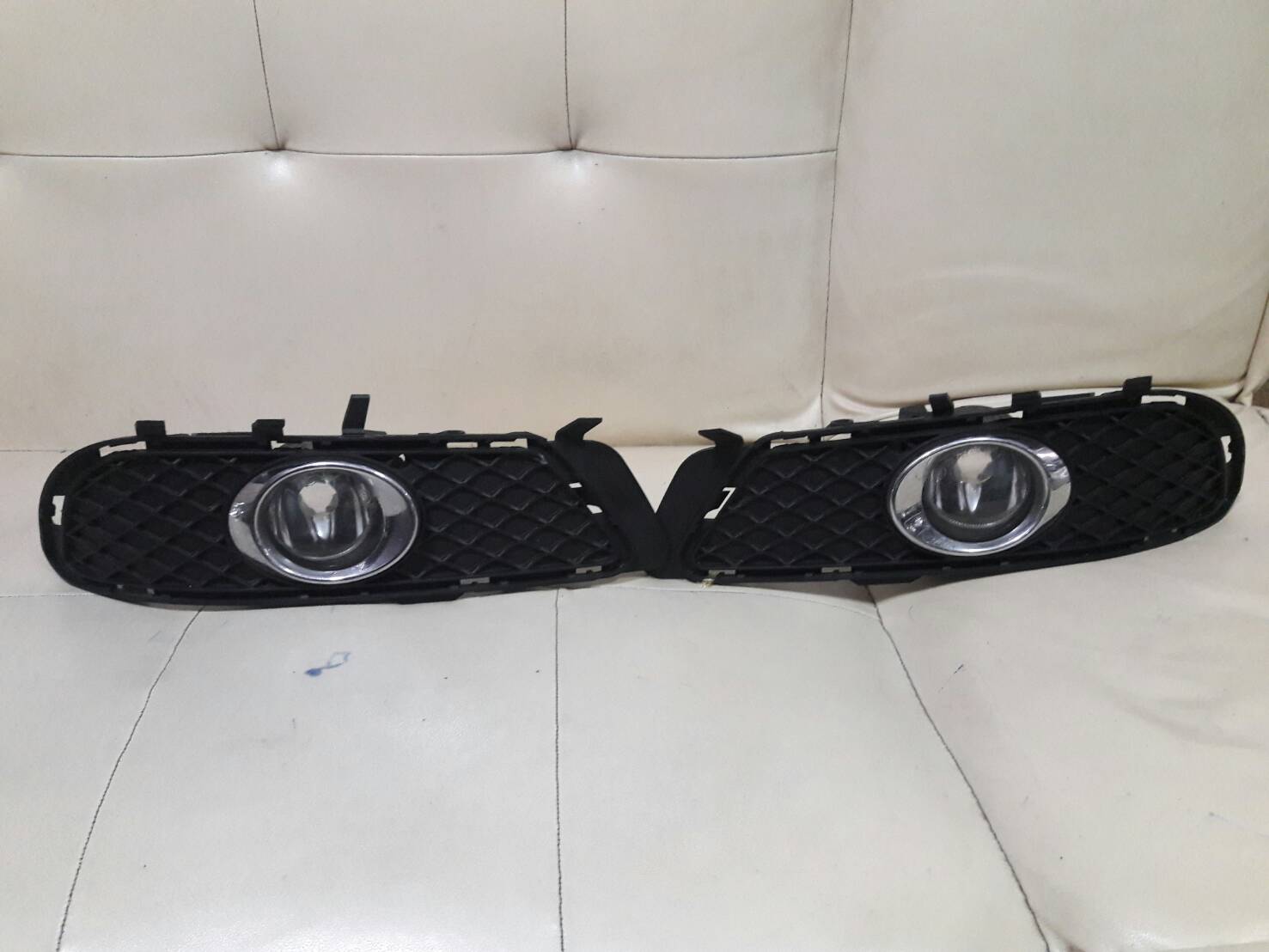 สปอร์ตไลท์ BENZ W212 แท้ 3000/ข้าง