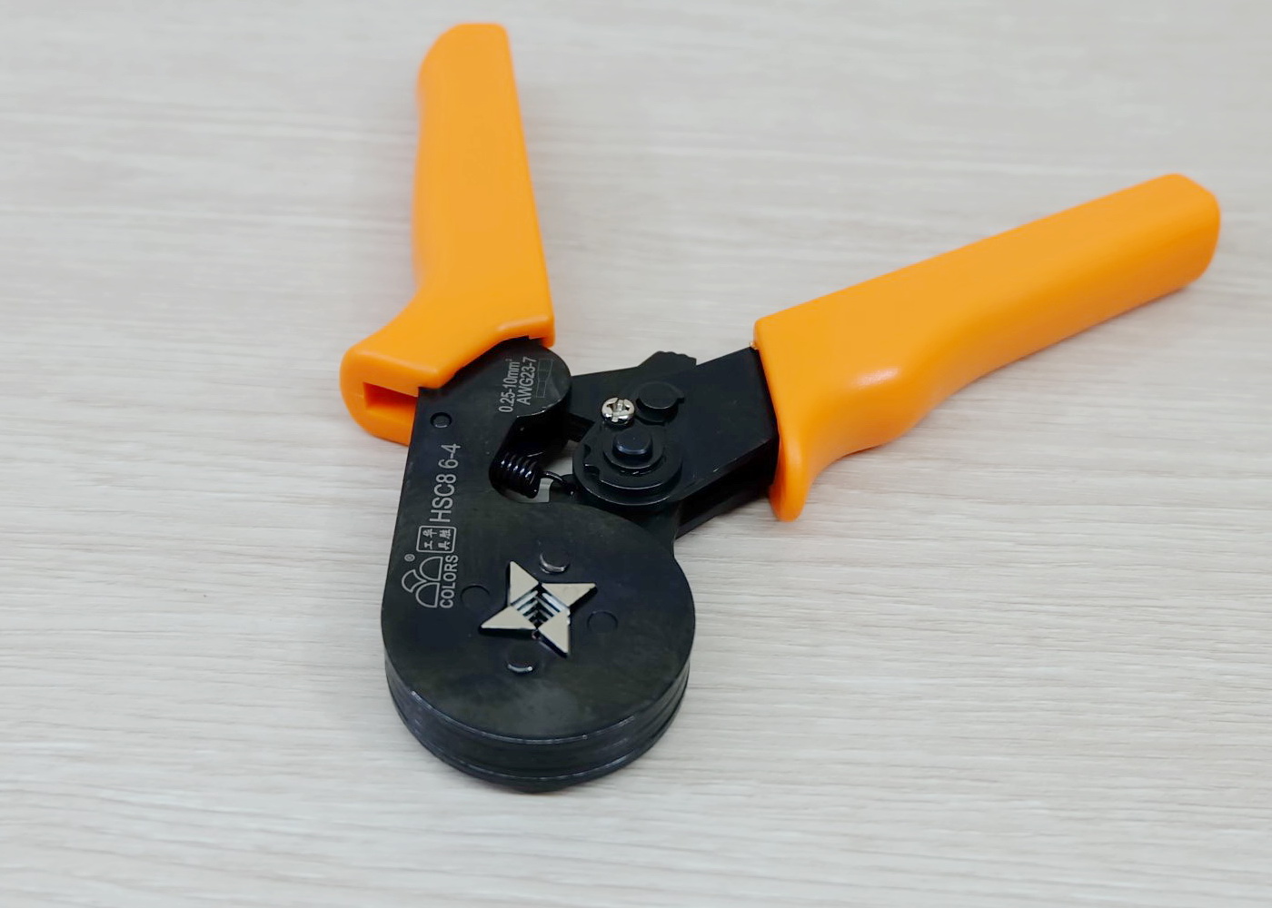 HSC8 6-4 คีมเข้าหัวสายไฟ 0.25-10 mm Tubular Terminal Crimper 23-7AWG