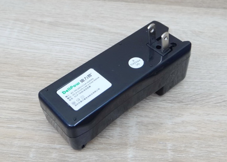 Delipow 5W 18650 DC Battery Power Charger DLP-182