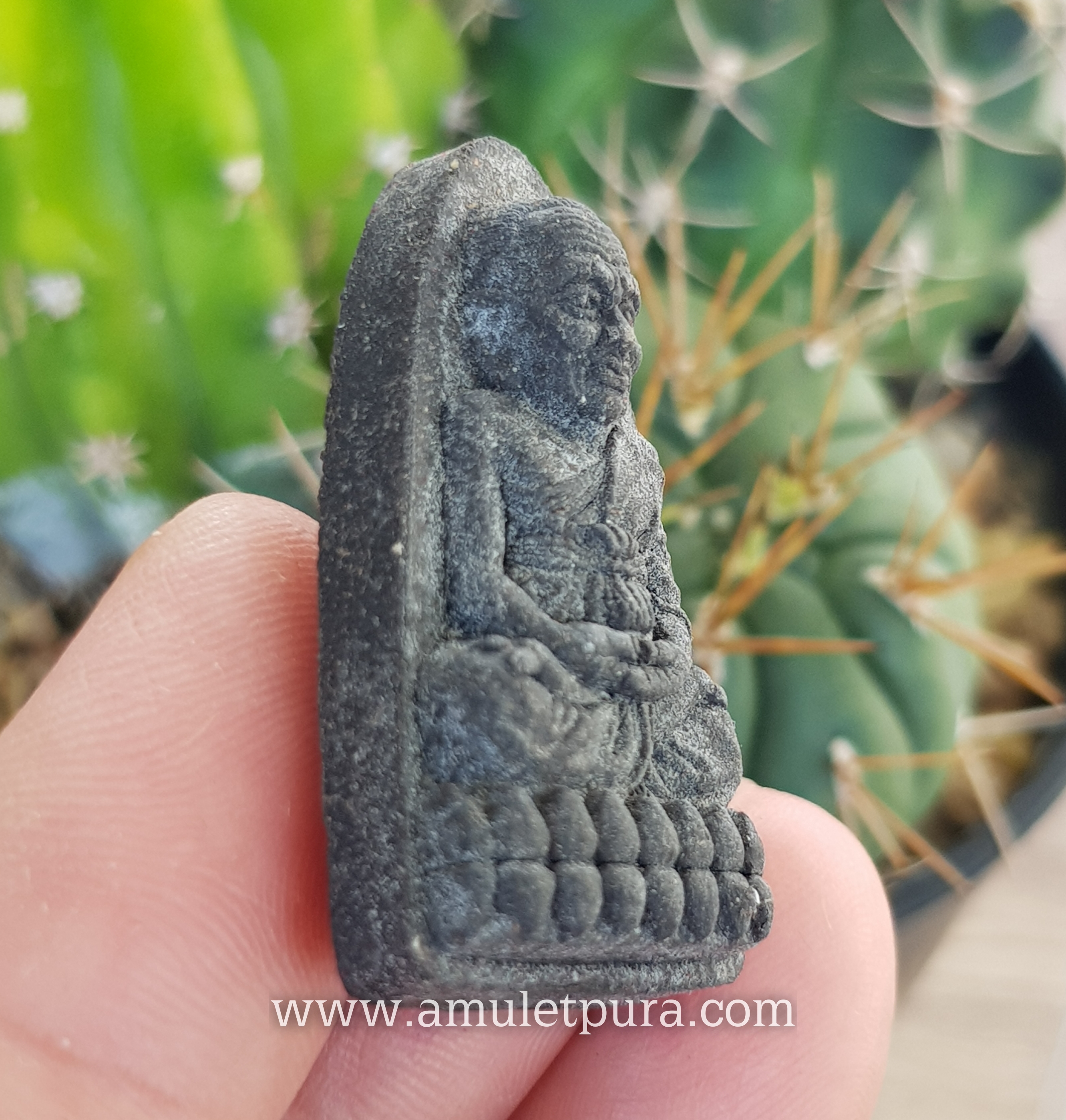 หลวงปู่ทวด หลังเตารีด พิมพ์50ปี วัดเมืองยะลา (ว่านผสมดินกากยายักษ์) รุ่นสันติสุข ปี52 พ่อท่านฉิน วัดเมืองยะลา จ.ยะลา (มีโค้ด)