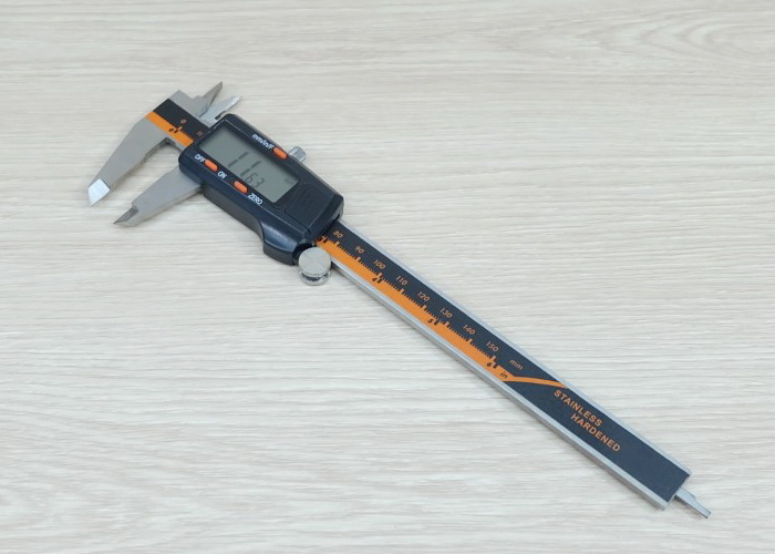 Syntek, Fractional Display 150mm Stainless Steel Digital Vernier Caliper, Accuracy ±0.04mm