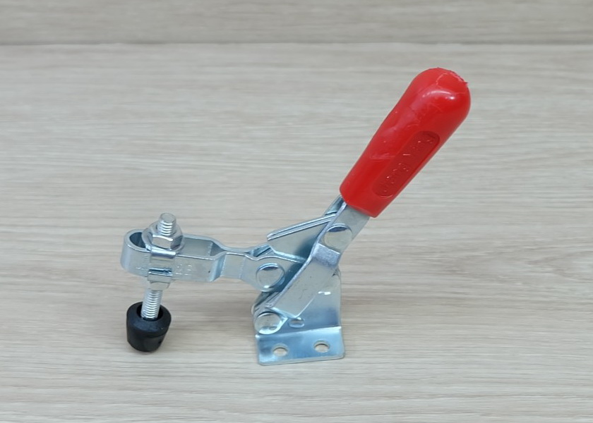 102B - 105mm Vertical Type Toggle Clamp 100kg Holding Capacity