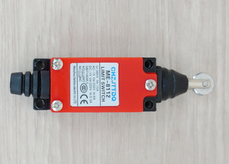 ME-8112 (Silver Dot) Limit Switch