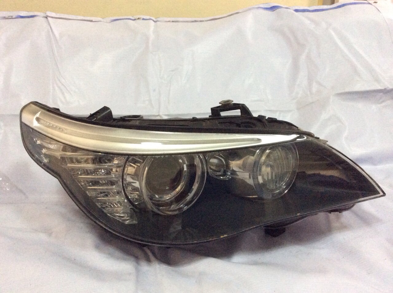 ไฟหน้า BMW SERIES5 E60 2011 LCI เฟรซลิป XENON เลี้ยวตาม ทั้งชุด