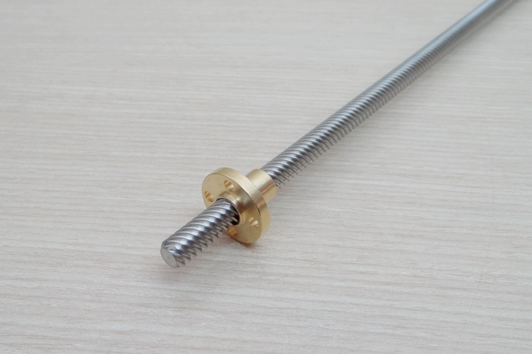 T8 Lead Screw Dia 8mm ยาว 150mm (Lead 16mm) + Copper Nut