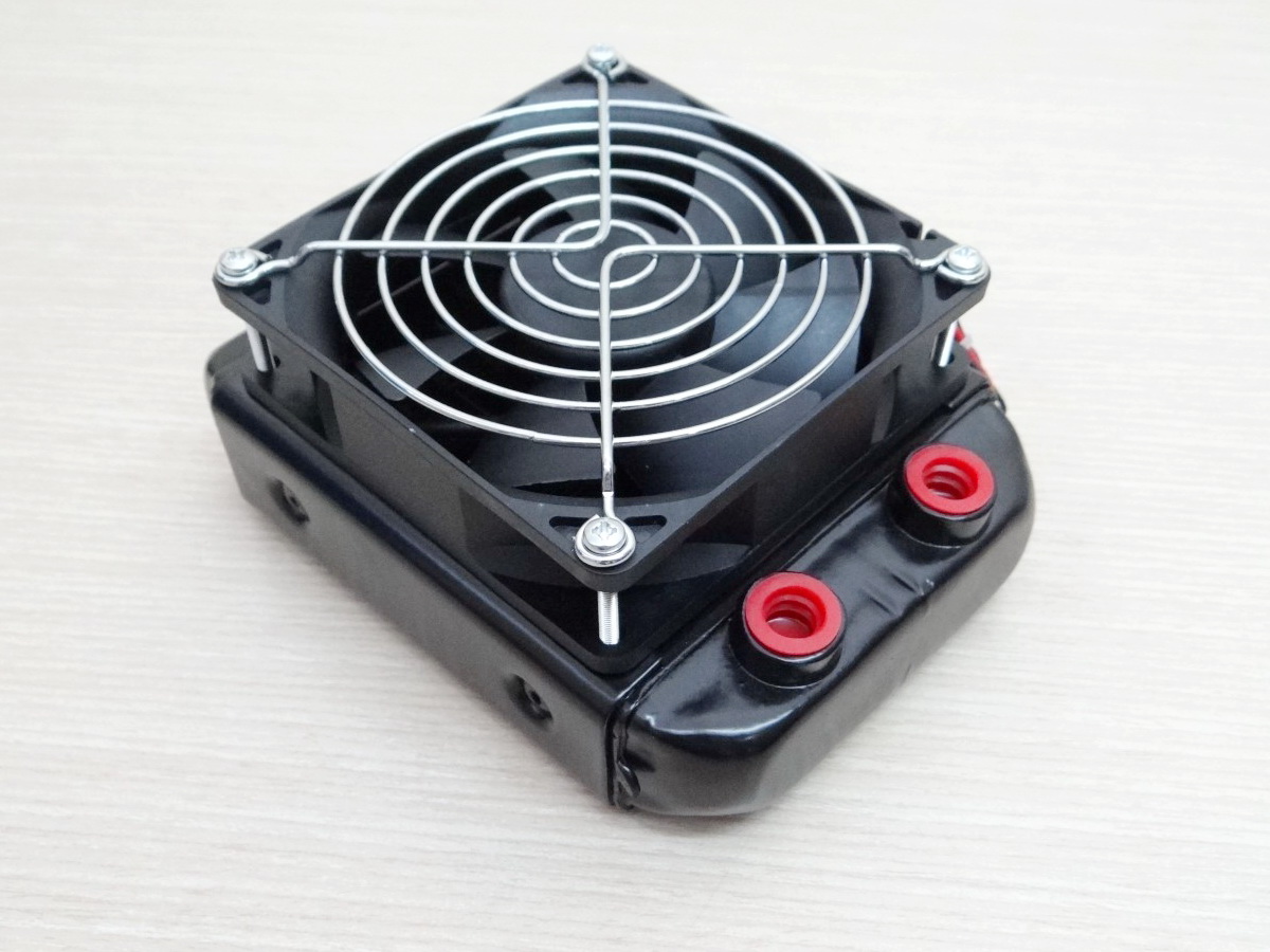 90mm Aluminum Radiator Water Cooling 10 Tube Heat Exchanger หัวเกลียว 1/8BSP (9.5mm) + 1 Fan 12V DC