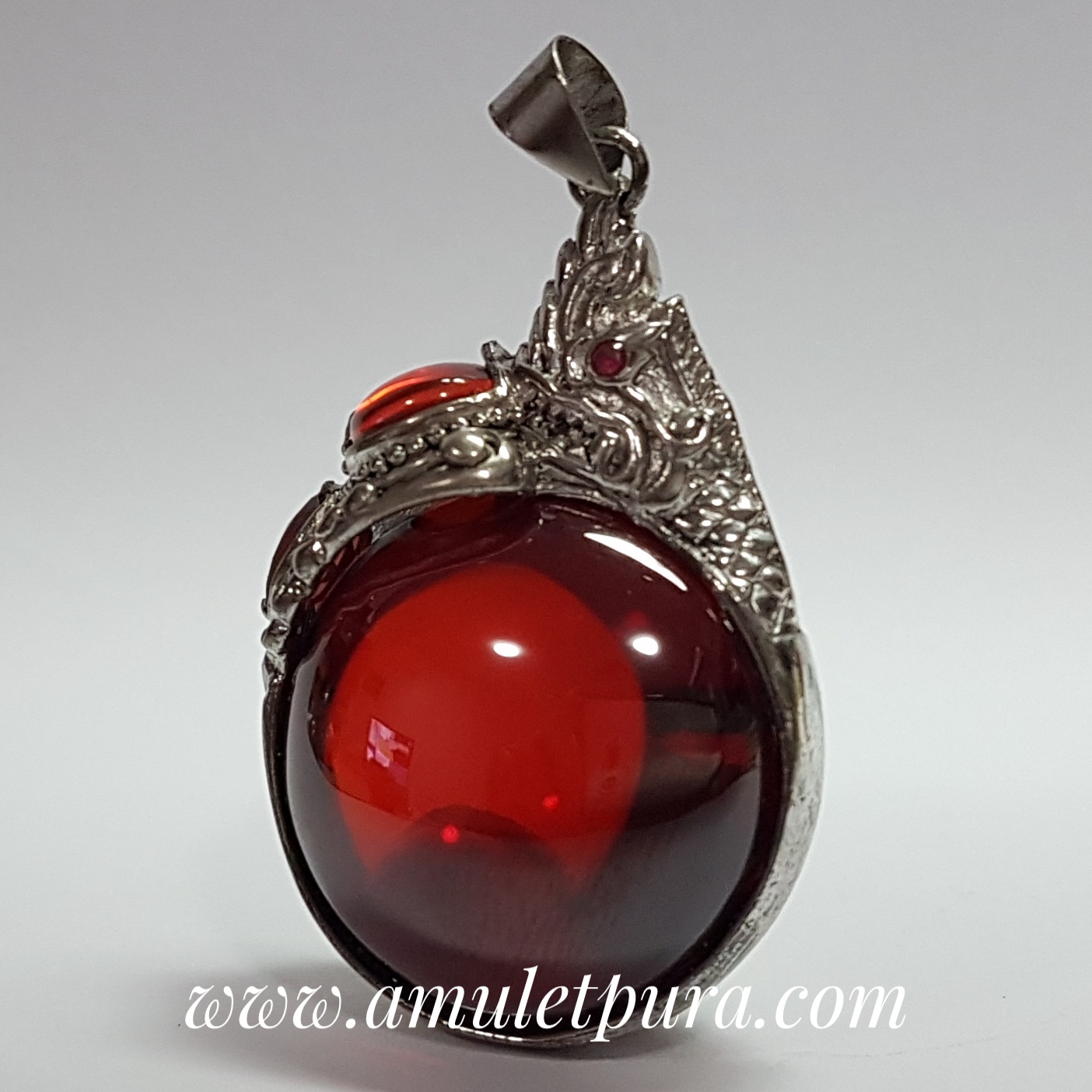 จี้เพชรพญานาคสีแดง ตัวเรือนเงินรูปพญานาค