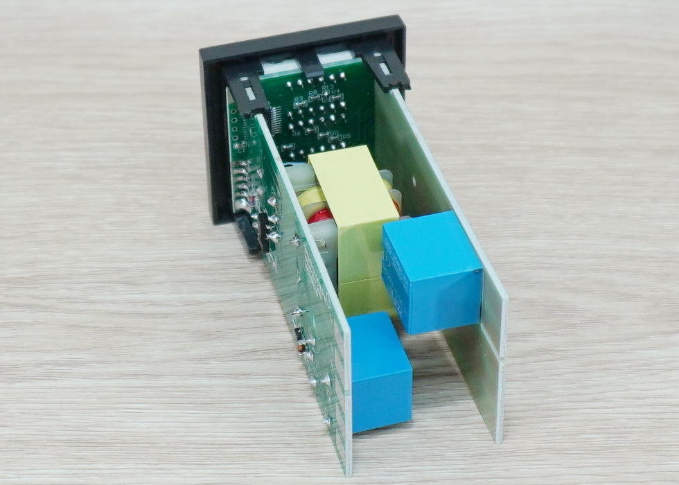 เครื่องควบคุมอุณหภูมิระบบ PID รุ่น REX-C100FK02-M*AN (240V/50HZ) + Thermocouple 0 to 400 °c