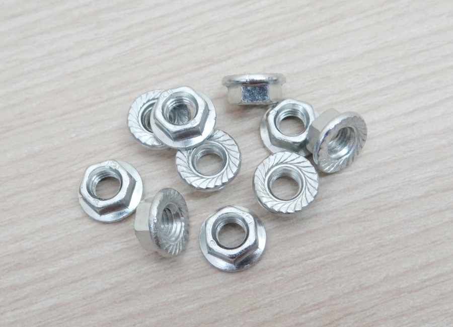 M8 Hex Flange Nut Metal Lock Nuts DIN6923 Galvanized Plating (10ตัว/ถุง)