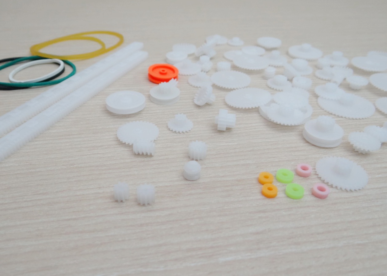 Mixed 75 ชิ้น ABS Plastic Gear Accessories DIY Tool Set 0.5M