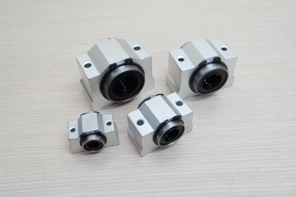 SCV12UU Linear Ball Bearing Block 12mm