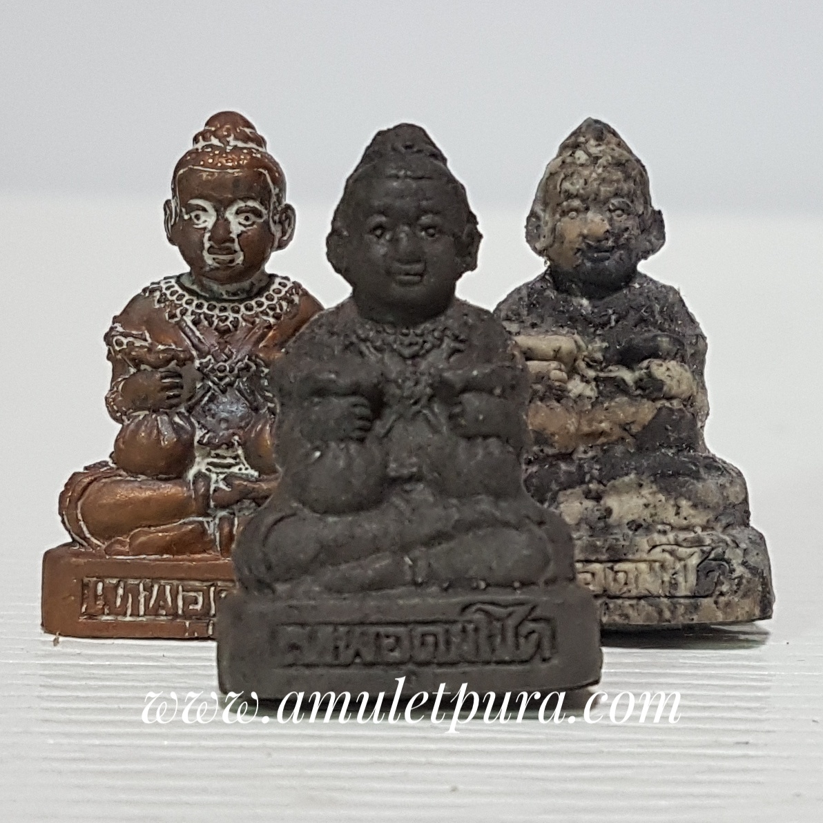 กุมารทองเทพอุดมโชค รุ่นแรก(เนื้อผงธูปบูชาพระ ใต้ฐานฝังตะกรุด)ปี55 วัดไผ่เงิน กรุงเทพมหานคร