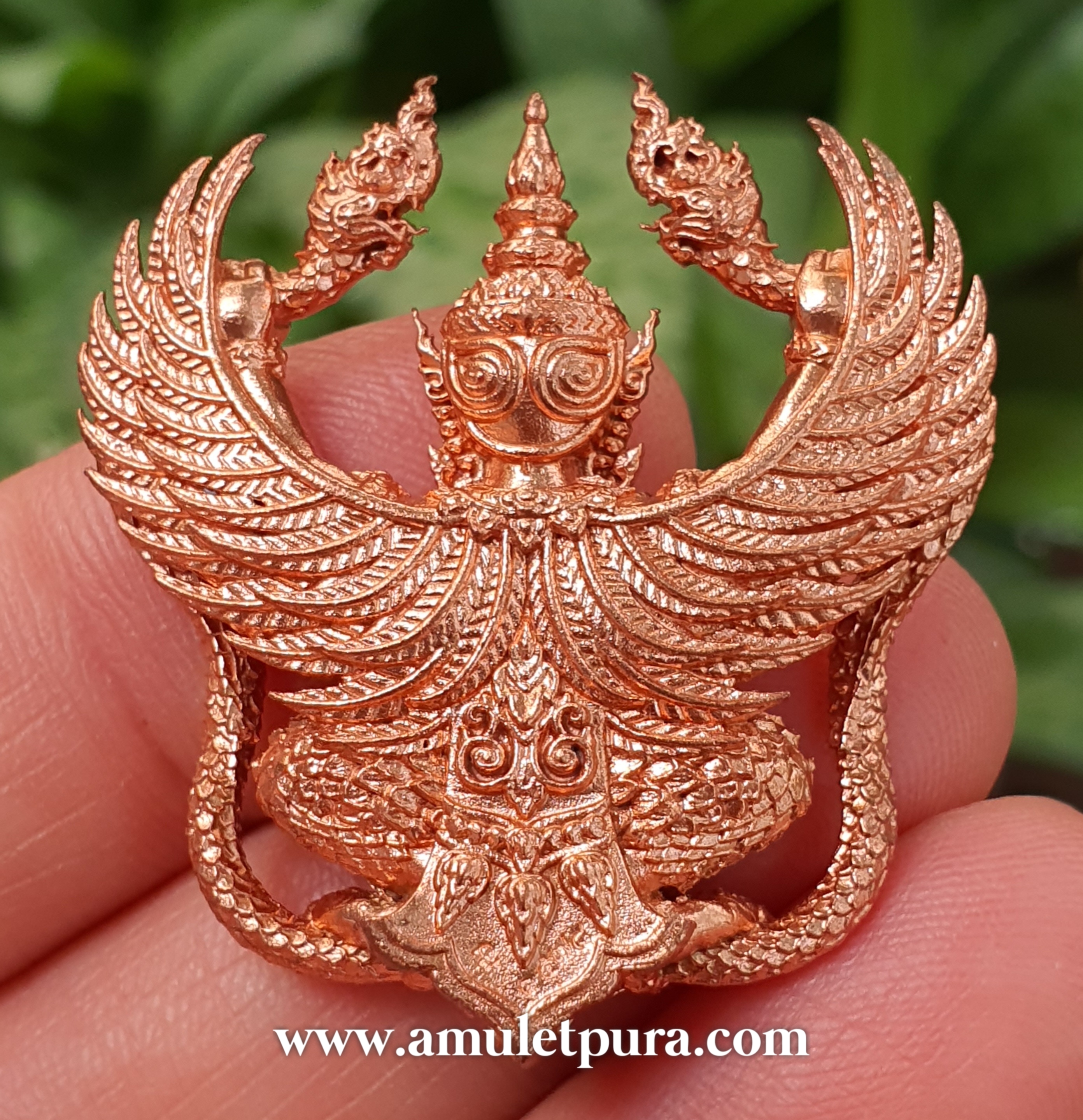 ครุฑยุดนาค(เนื้อทองแดง)รุ่นเลื่อนขั้นเศรษฐี ปี62 หลวงพ่อสนั่น วัดกลางราชครูธาราม จ.อ่างทอง(มีโค้ด หมายเลข1578)