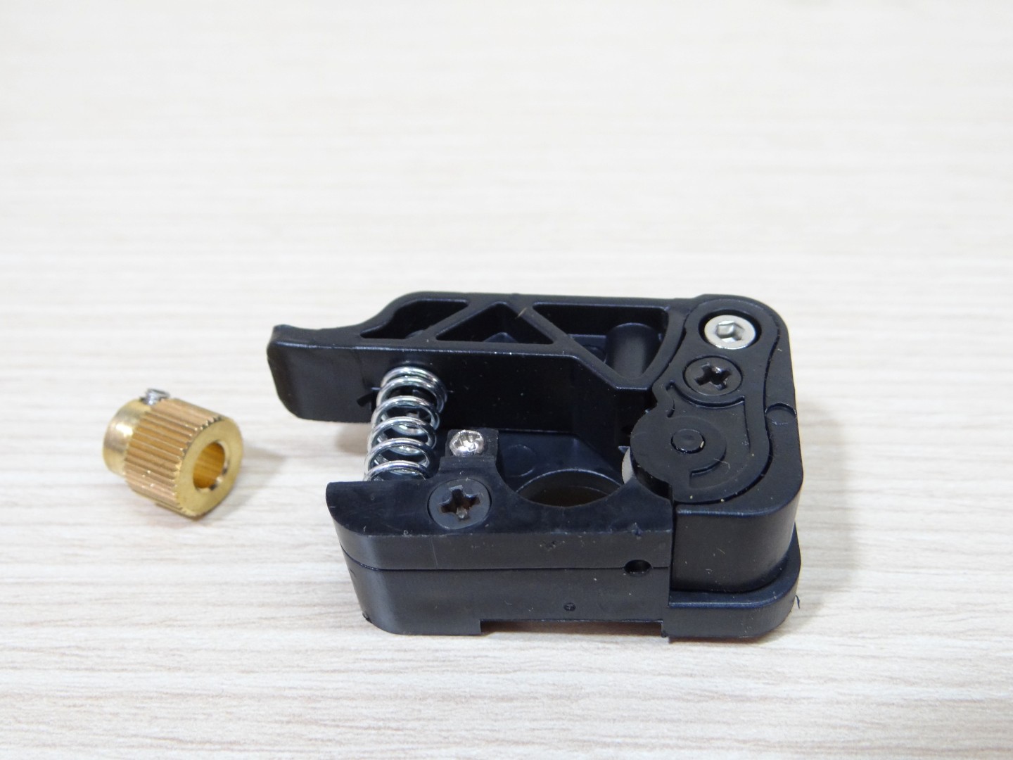 Extruder 1.75mm wire feed (Left side) for Makerbot พร้อมเฟือง 36 tooth