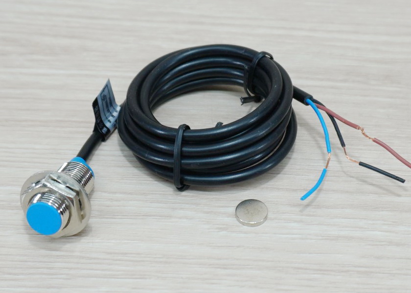 Hall Switch NJK-5002D (NPN, NC ระยะ10mm) Proximity Induction Magnetic Sensor DC6-36V Short Body