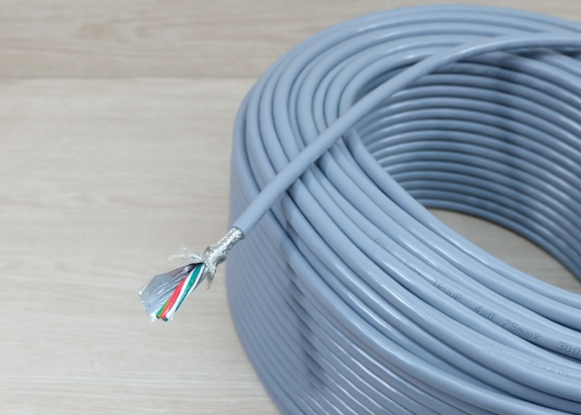 4 core x 0.75 mm² Shielded Wire TRVVP Bending Resistant High Flexible Cable (1m)