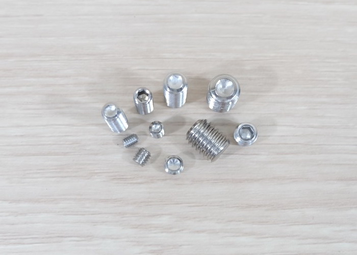 M4x4 สกรูตัวหนอน DIN916 Stainless steel 304 (แพ็ค20ตัว)