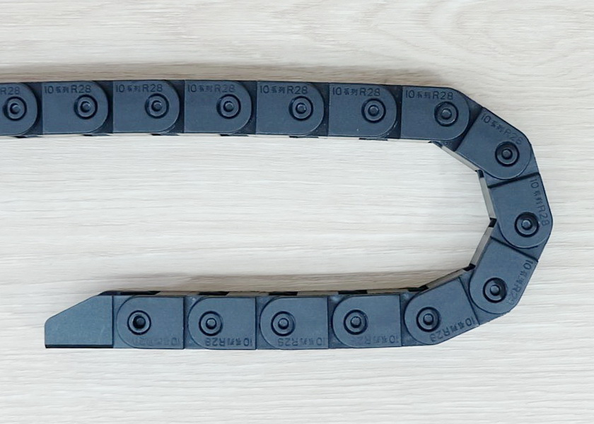 10 X 10 mm Cable Drag Chain R28mm ยาว 1M และ End Connectors