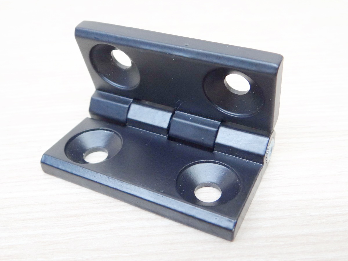 บานพับ Hinge 60x60 mm Zinc alloy หนา 6 mm ระยะรู 35x35 mm, รูยึด 6.5 mm (สีดำ)