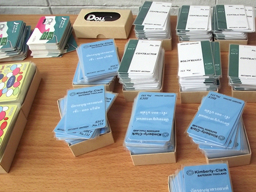 Promotion มกราคม-กุมภาพันธ์ ทำบัตรผิวมัน 500 ใบขึ้นไป บัตรเคลือบฟิล์มด้านเนียนเหมือนผิวกำมะหยี่ ฟรี