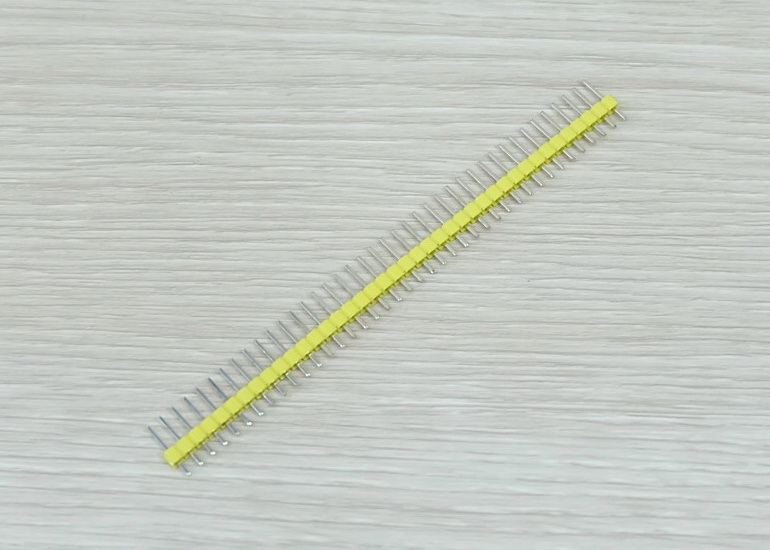 Pin Header - Yellow ตัวผู้ขาสั้น 2.54 mm แถว 40 Pin (แพ็ค 20 แถว)