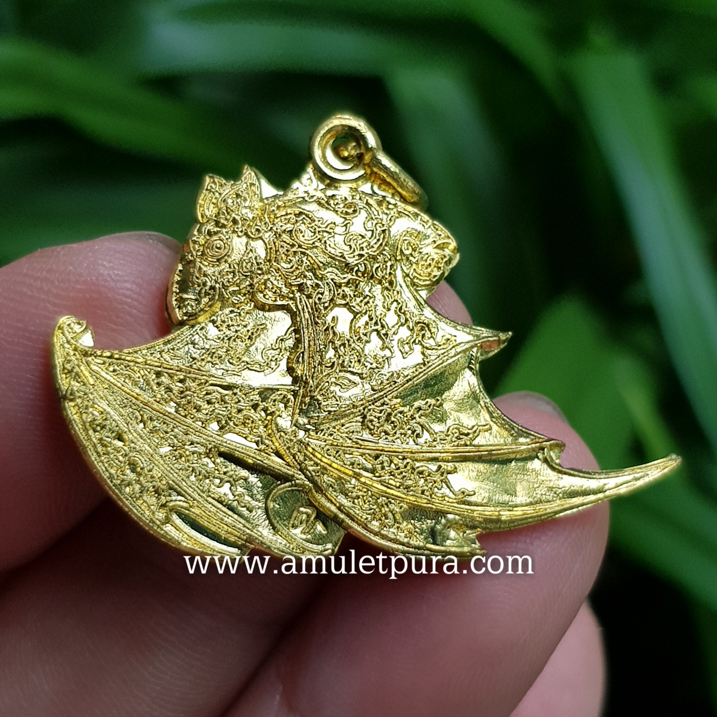 ค้างคาวเจ้าทรัพย์ รุ่นแรก(ทองผสม)หลวงปู่น้อย วัดบ่อหลวง จ.เพชรบุรี(ตอกโค้ดด้านหน้าเหรียญ)