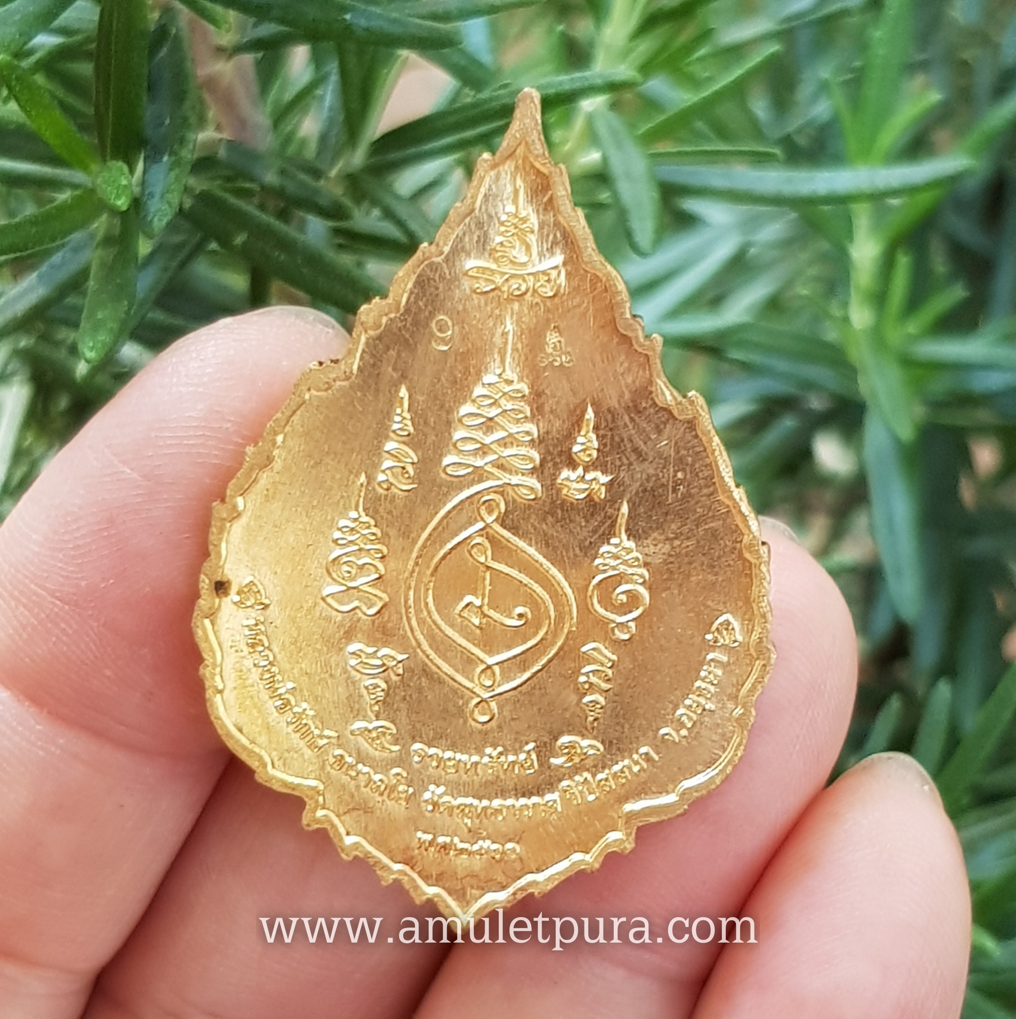 พระราหู รุ่นรวยทรัพย์ (เนื้อทองทิพย์ พระจันทร์หน้ากากนวะ) ปี60 หลวงพ่อรักษ์ วัดสุทธาวาสวิปัสนา จ.พระนครศรีอยุธยา (มีโค้ด หมายเลข9 หนึ่งใน 299 เหรียญ)