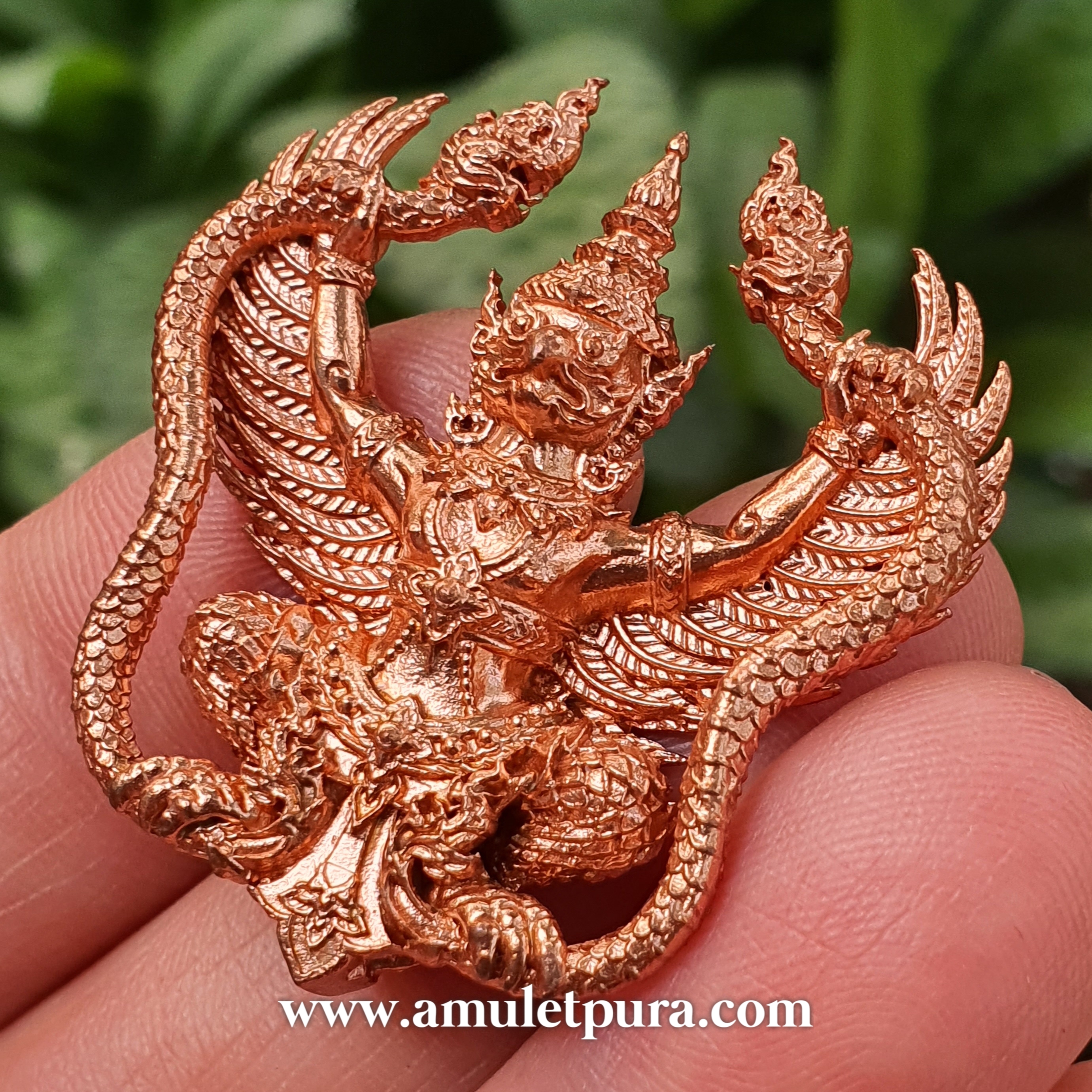 ครุฑยุดนาค(เนื้อทองแดง)รุ่นเลื่อนขั้นเศรษฐี ปี62 หลวงพ่อสนั่น วัดกลางราชครูธาราม จ.อ่างทอง(มีโค้ด หมายเลข1578)