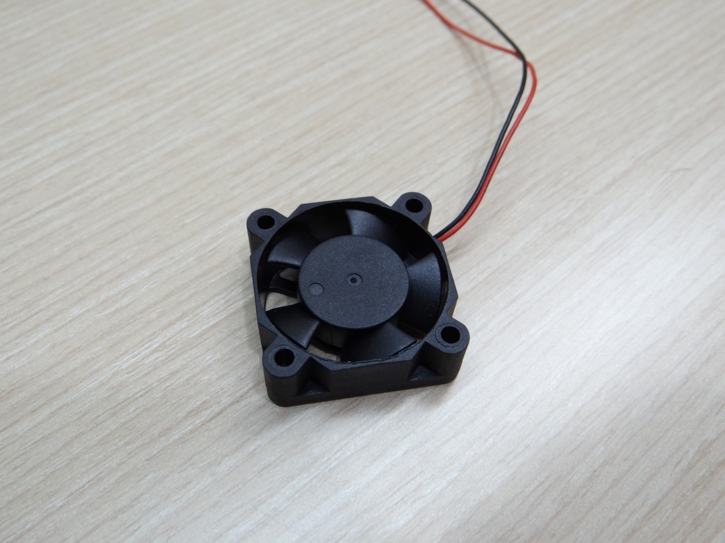 Fan 30 x 30 x10 mm DC 5V (Oil Bearing)