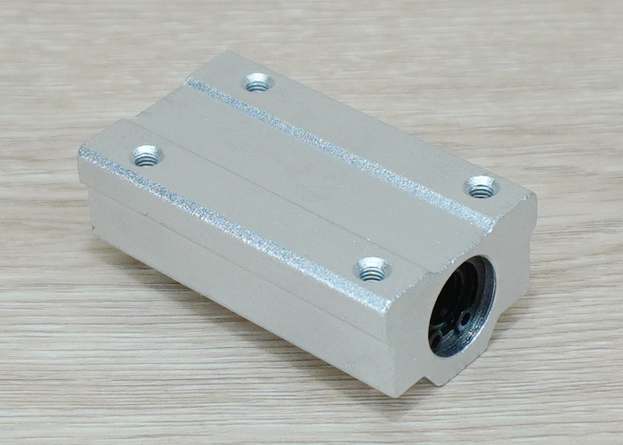 SCS8LUU Linear Ball Bearing Block 8mm