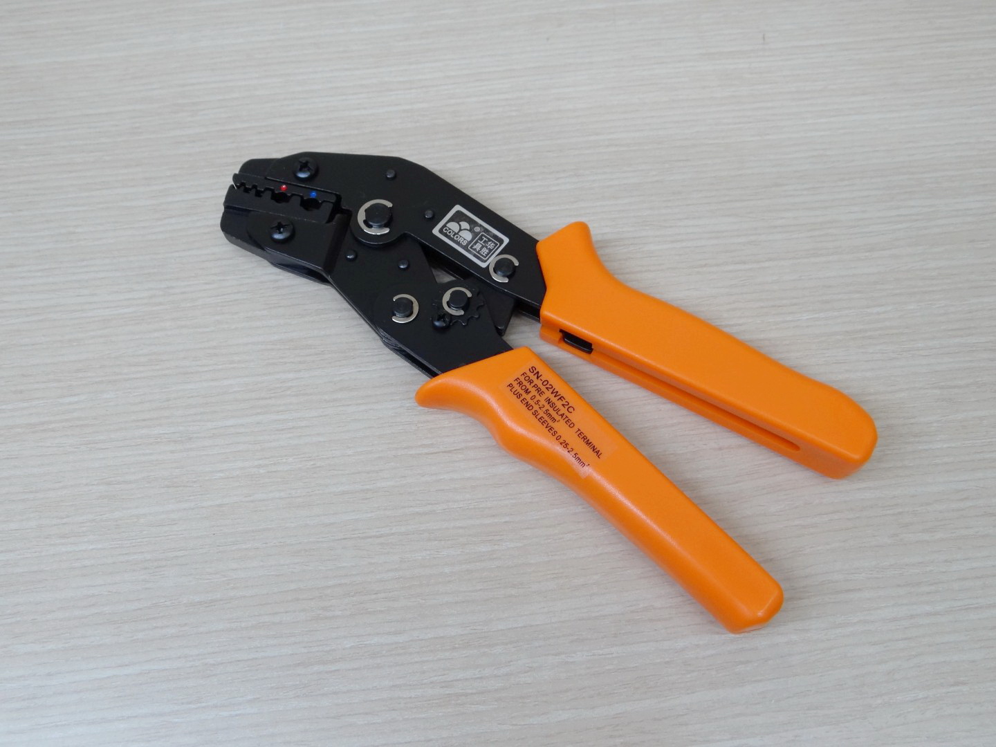 SN-02WF2C คีมเข้าหัวสายไฟ Crimping plier hand tool wire 0.14 - 2.5mm AWG 20-13